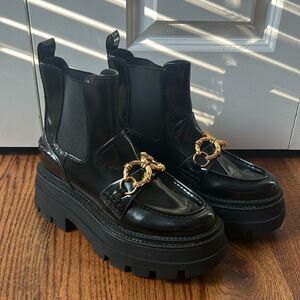 Circus by Sam Edelman Black Patent Platform Chelsea Booties with Gold Chain